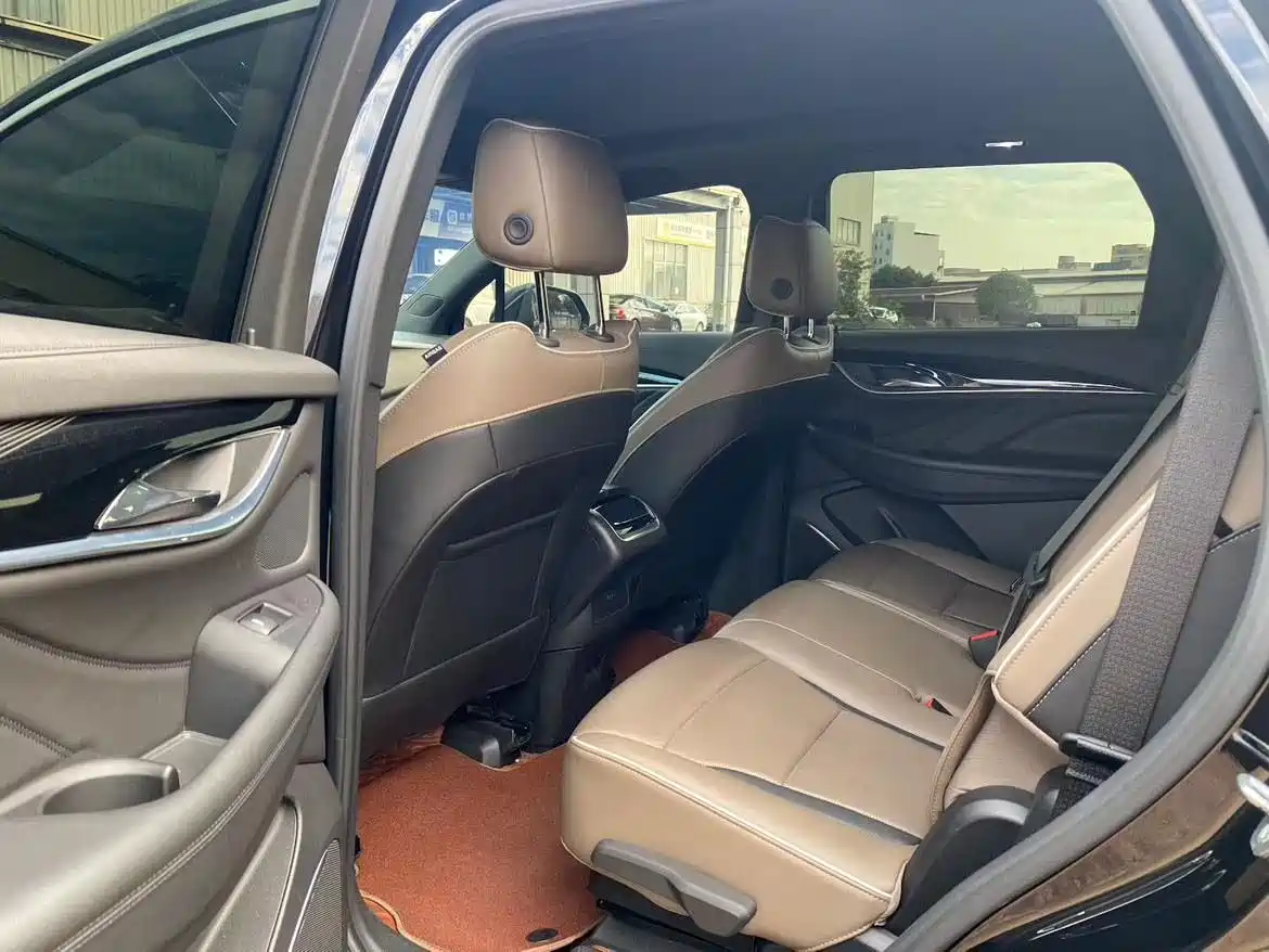 Buick Enclave 2022 652T 4WD Exclusive Flagship 7-Seater фото 6