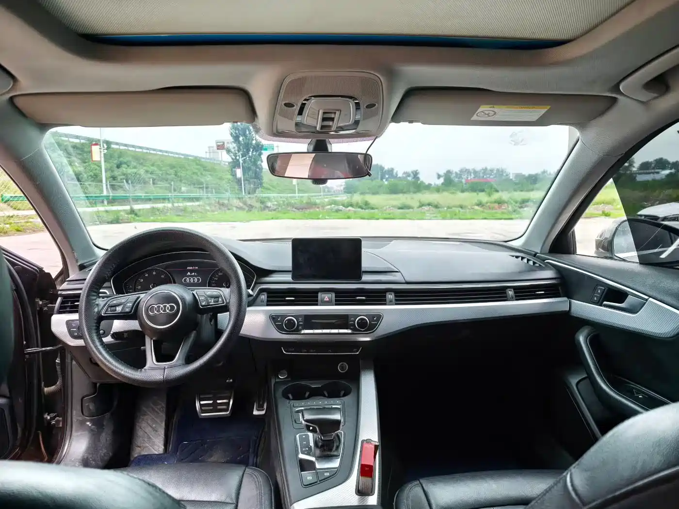 Фото 9 - Audi A4L
