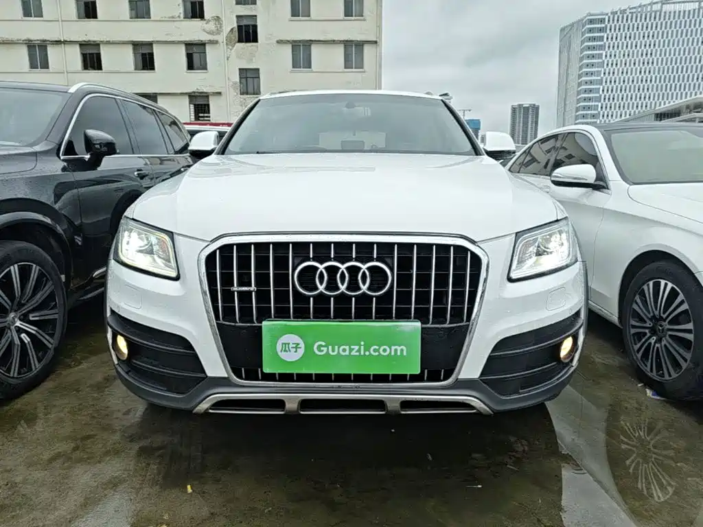 Audi Q5 2018 2017 Plus 40 TFSI Technology