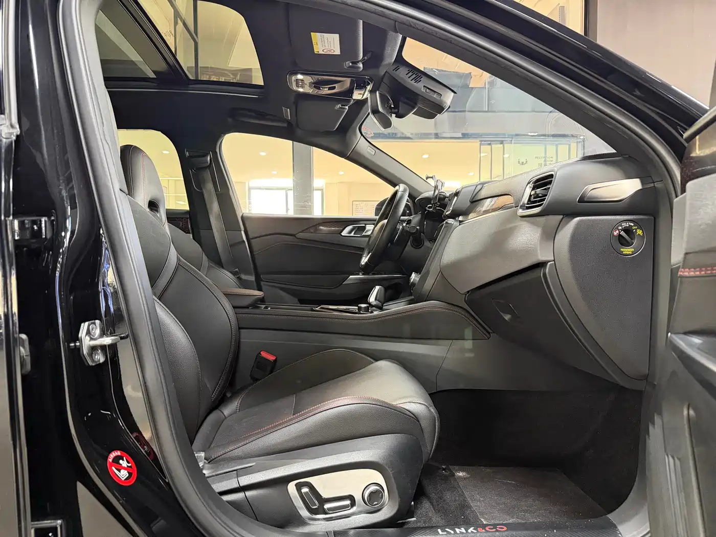 Lynk & Co 03 2019 2.0TD Auto Power Pro Version фото 9