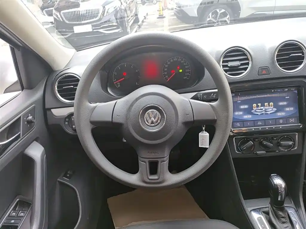Volkswagen Jetta 2015 Value Edition 1.6L Automatic Comfort фото 11