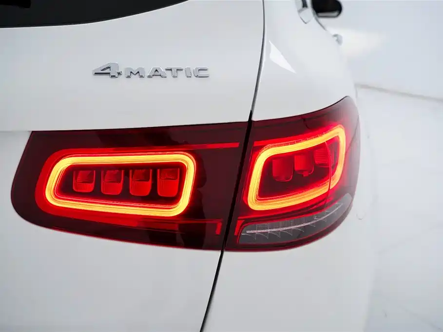 Mercedes-Benz GLC 2022 Facelift GLC 260 L 4MATIC Luxury Model фото 15