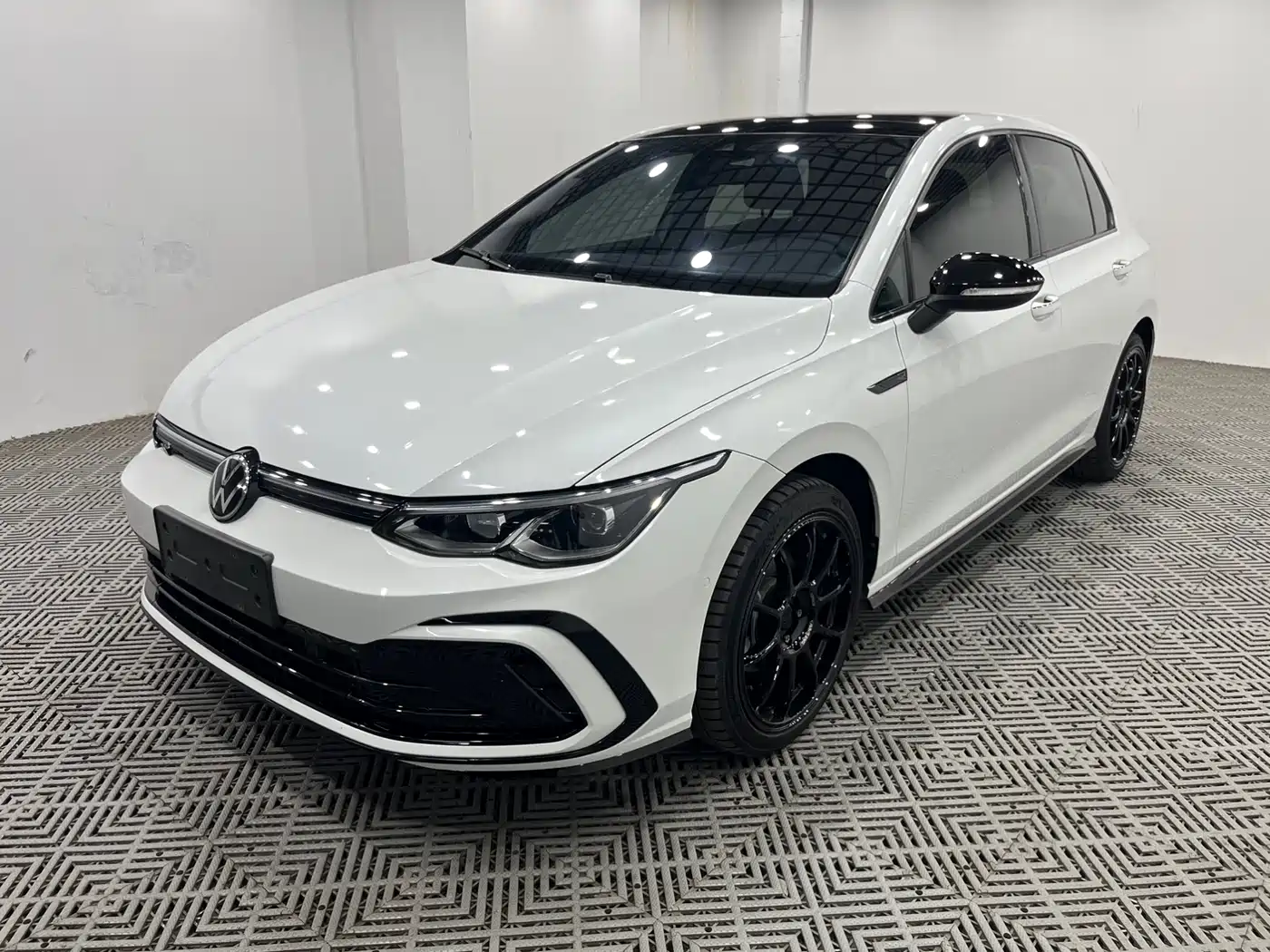 Volkswagen Golf 2021 280TSI DSG R-Line фото 3