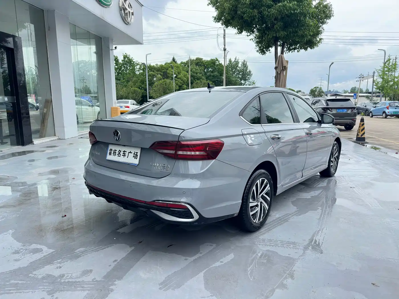 Volkswagen Lavida 2023 280TSI DSG Starlight Comfort Edition фото 5