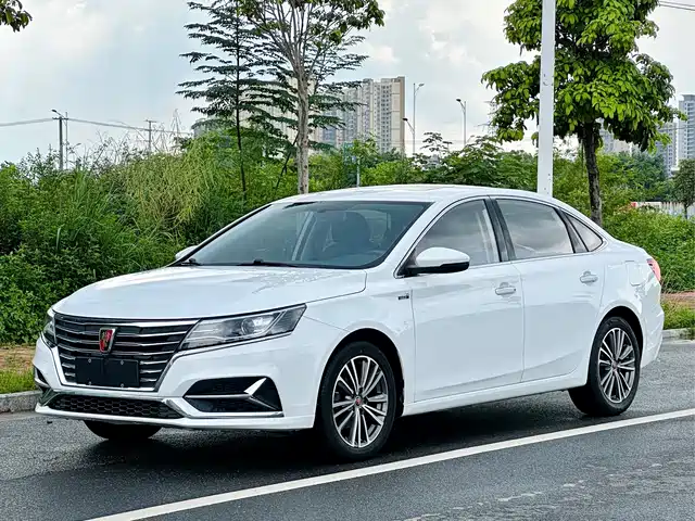 Roewe i6 Classic PLUS 1.6L CVT 4G, подключённый, Слава, Holographic