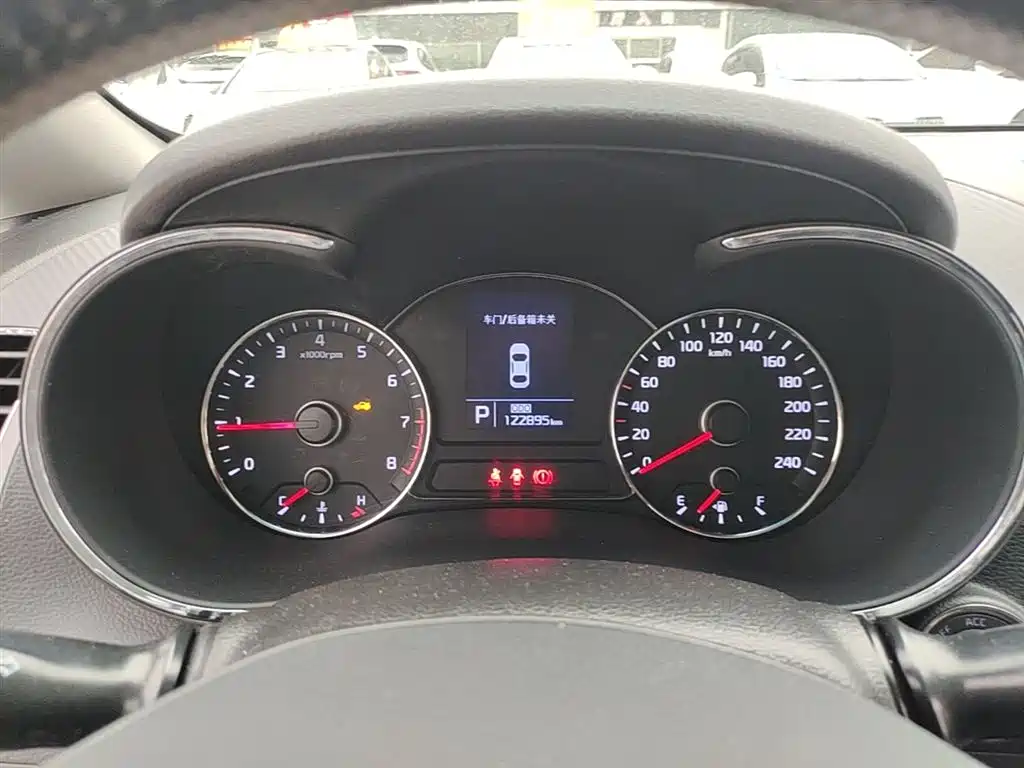 Kia K3 2015 1.6L Automatic GLS фото 12