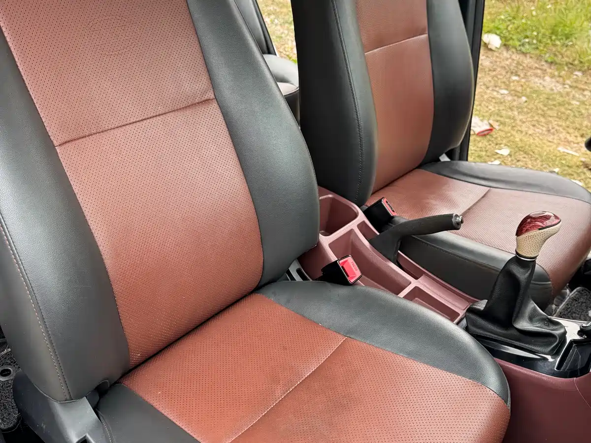 BYD F3 2013 Energy-saving Edition 1.5L Manual Comfort фото 16
