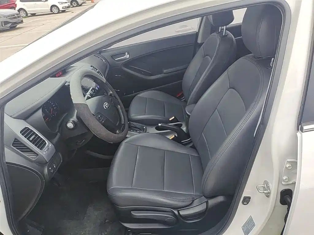 Kia K3 2015 1.6L Automatic GLS фото 15