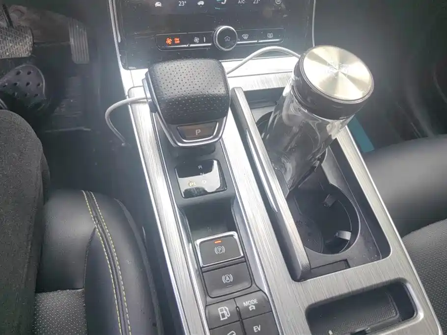 ROEWE RX5 NEW ENERGY