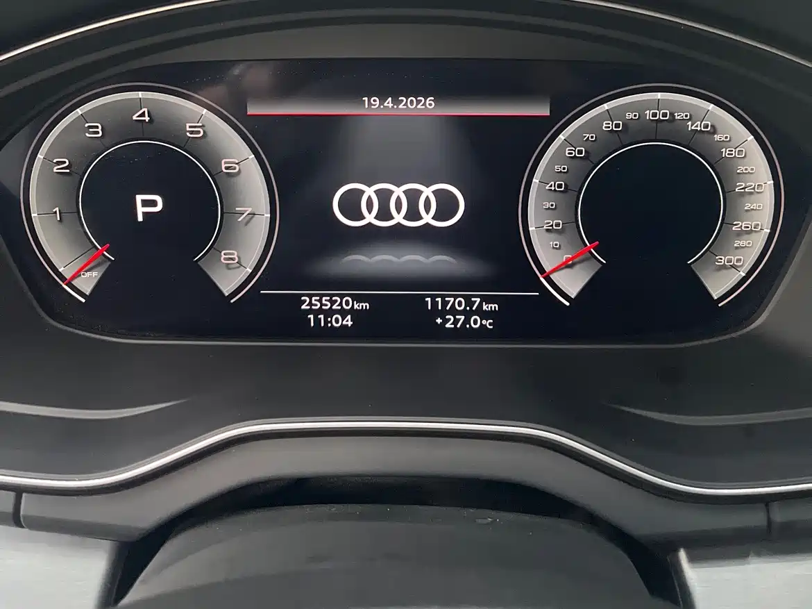 Audi Q5L 2024 Model 40 TFSI Luxury Dynamic фото 8