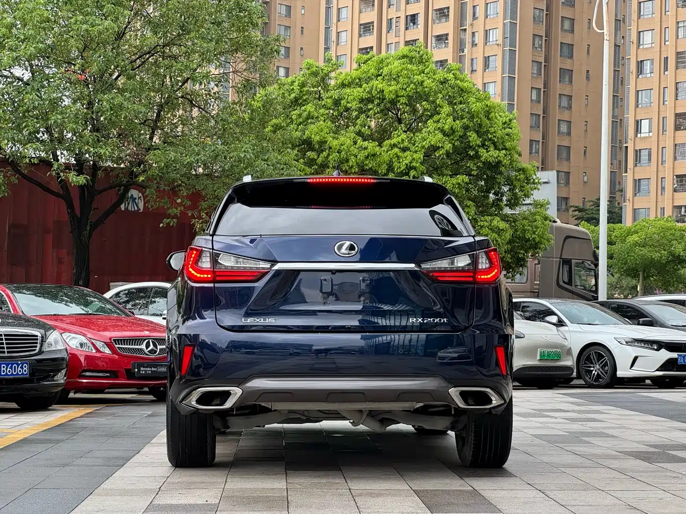 Photo 5 - Lexus RX