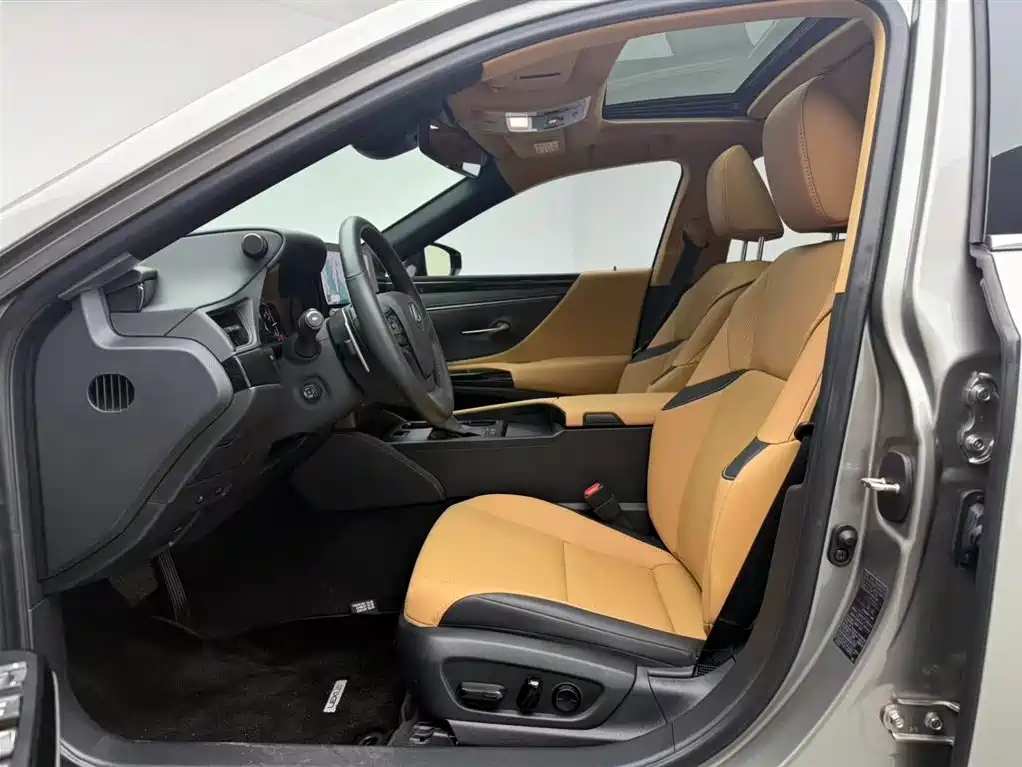 Lexus ES 2022 200 Excellence Edition фото 8