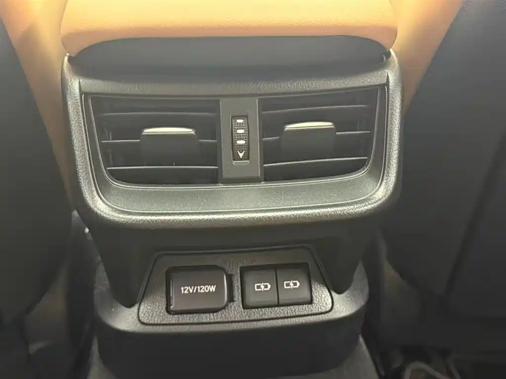 Lexus ES 2022 200 Excellence Edition фото 12