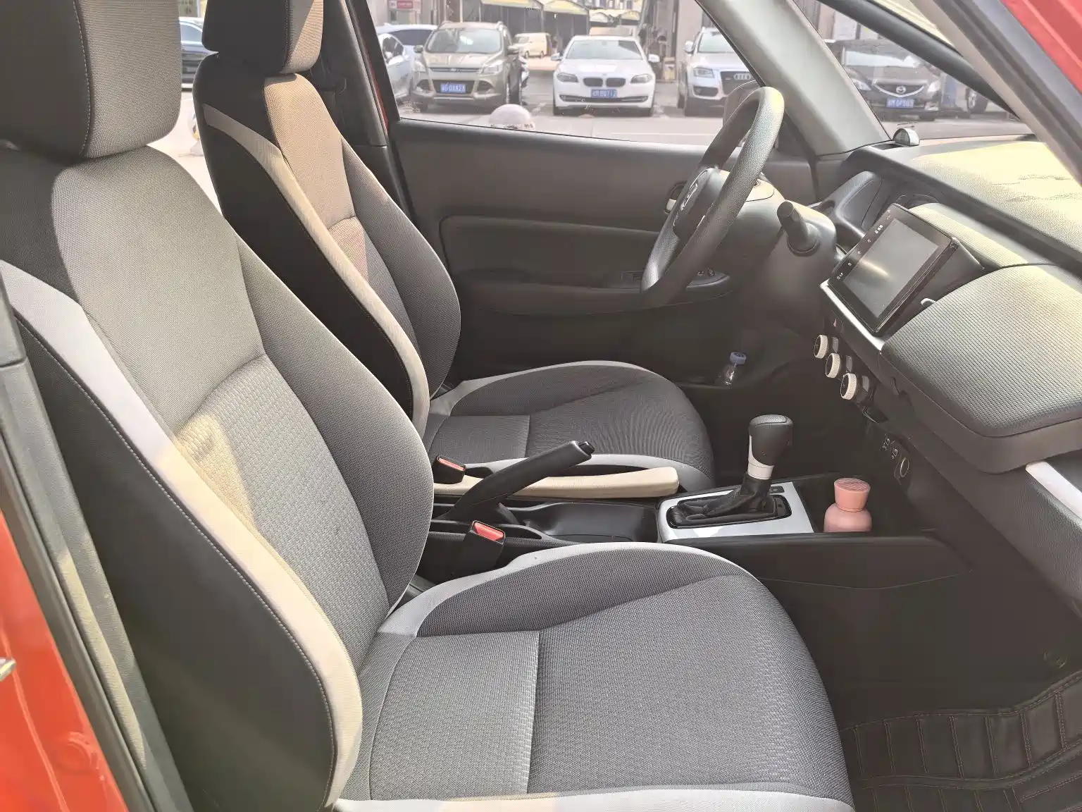 Photo 7 - Honda Fit