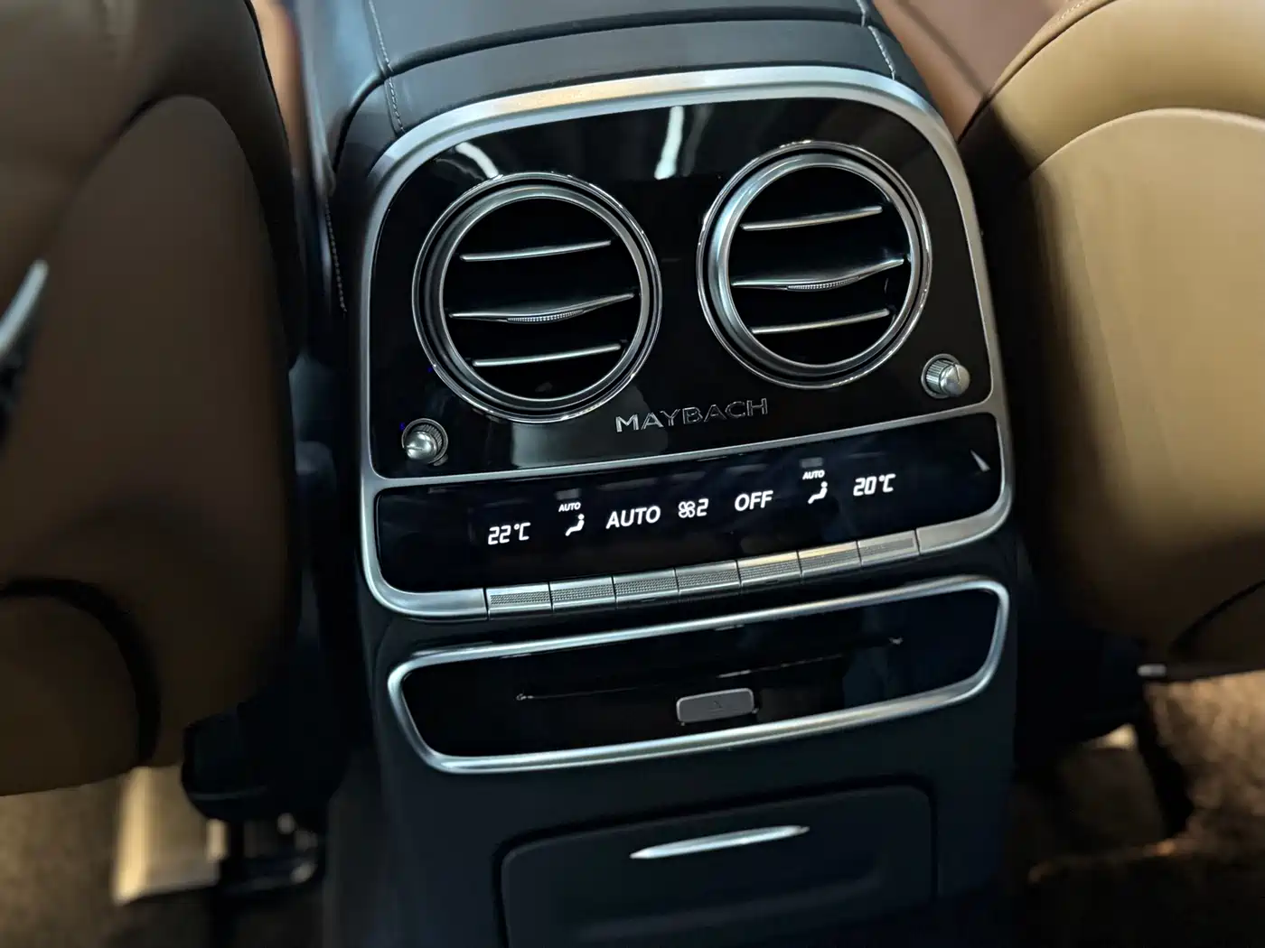 Mercedes-Benz Maybach S-Class 2020 S 450 4MATIC Collector's Edition фото 16