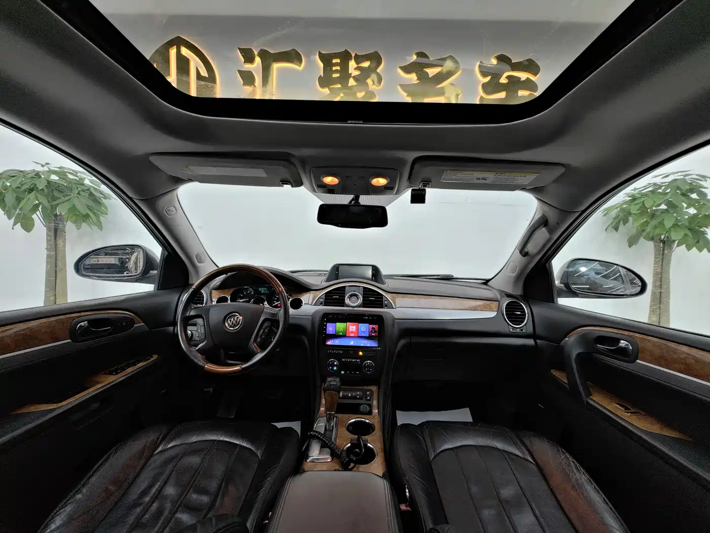 Buick Enclave 2010 3.6L Elite Edition фото 23