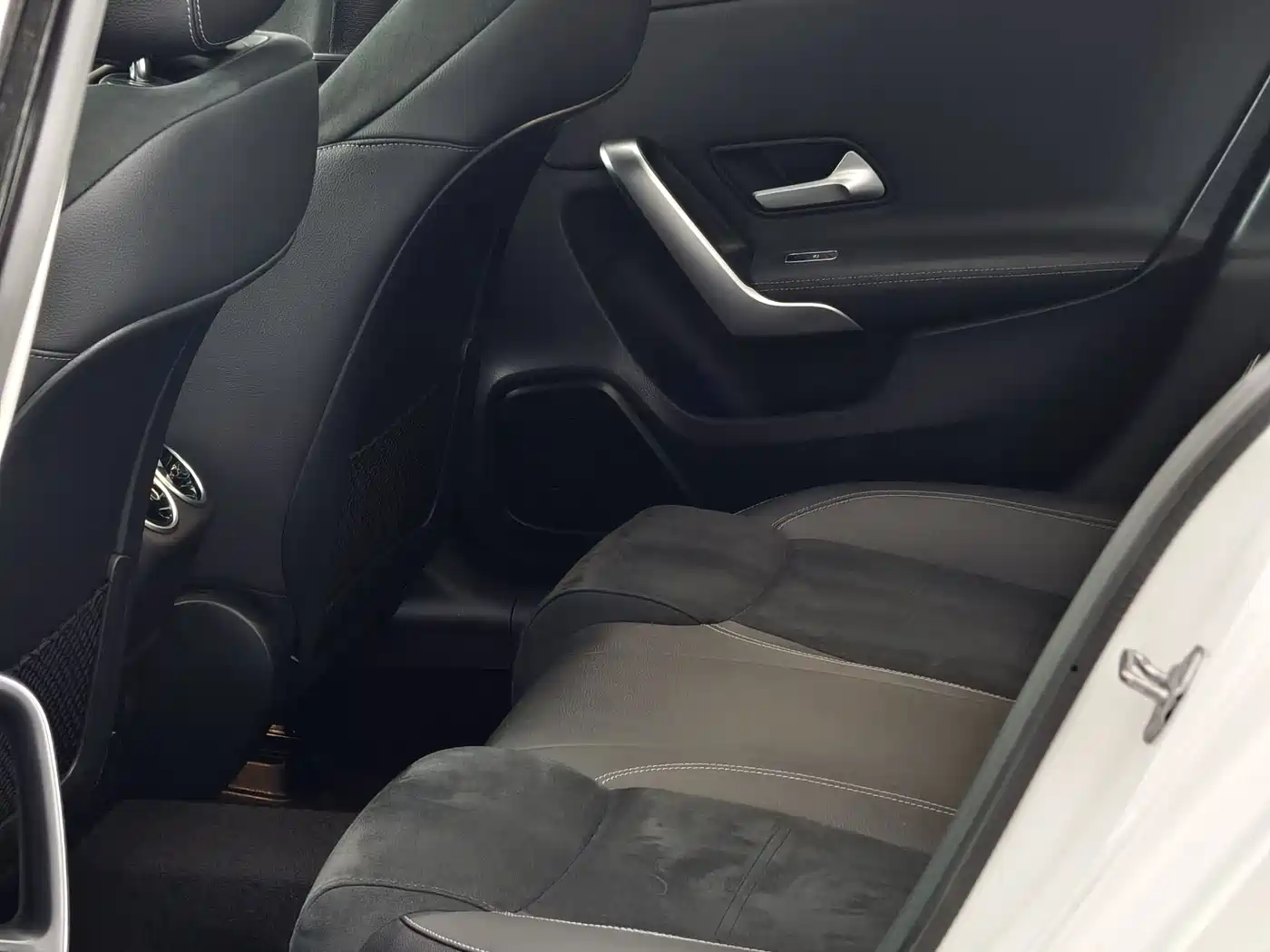 Mercedes-Benz A-Class 2022 Facelift III A 200 L Sport Sedan Fashion фото 6