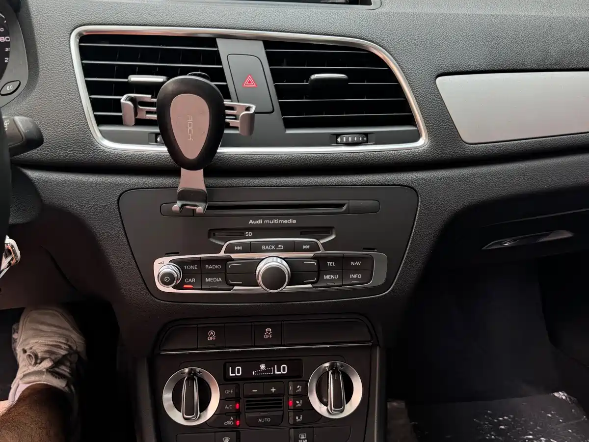 Фото 21 - Audi Q3
