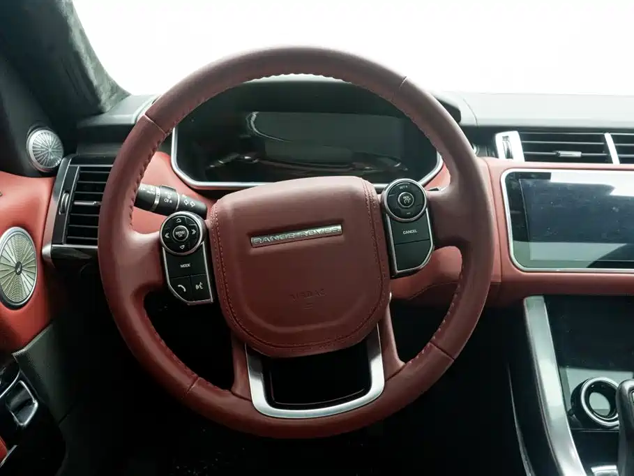 Land Rover Range Rover Sport 2015 3.0 SC V6 HSE фото 19