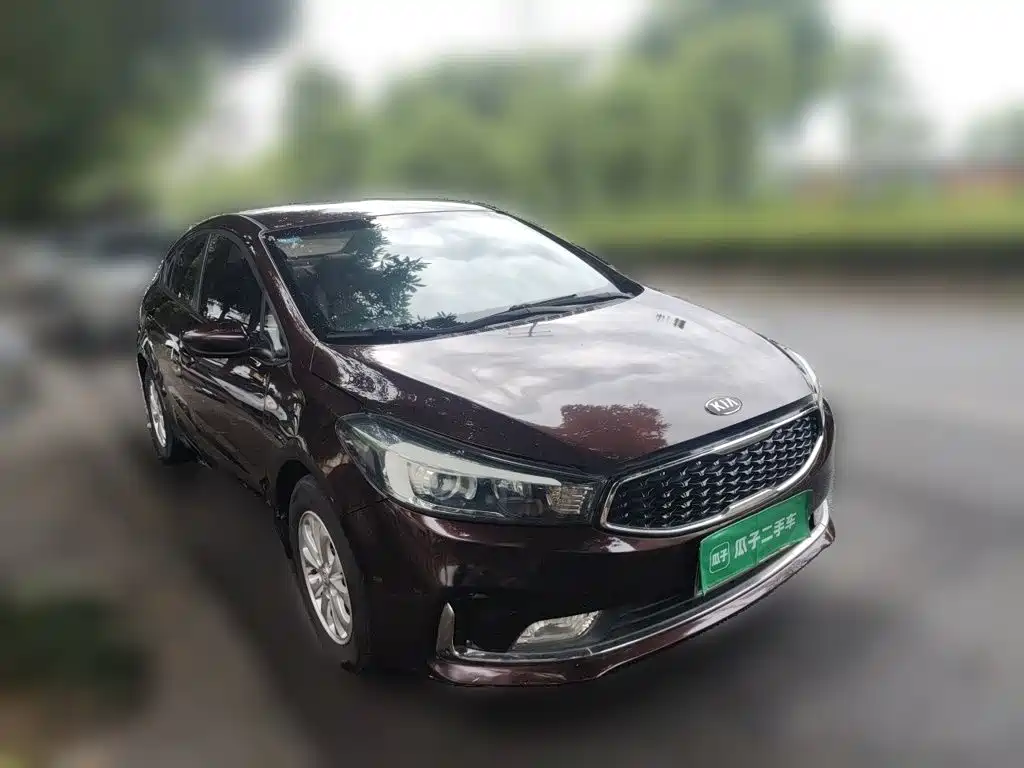Photo 3 - Kia K3