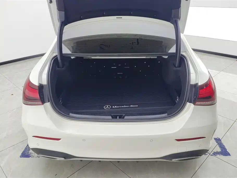 Mercedes-Benz A-Class 2022 Facelift II A 200 L Sport Sedan Fashion фото 4