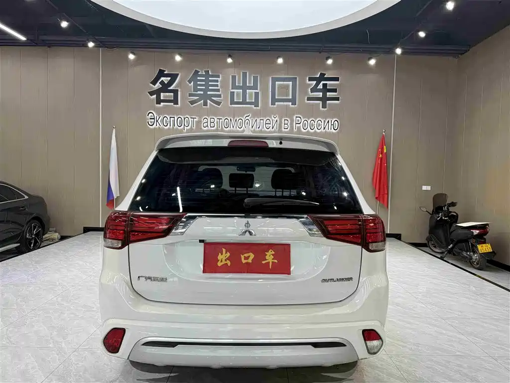 Mitsubishi Outlander 2021 2.0L 2WD Smooth Ride Version 5-Seater 8