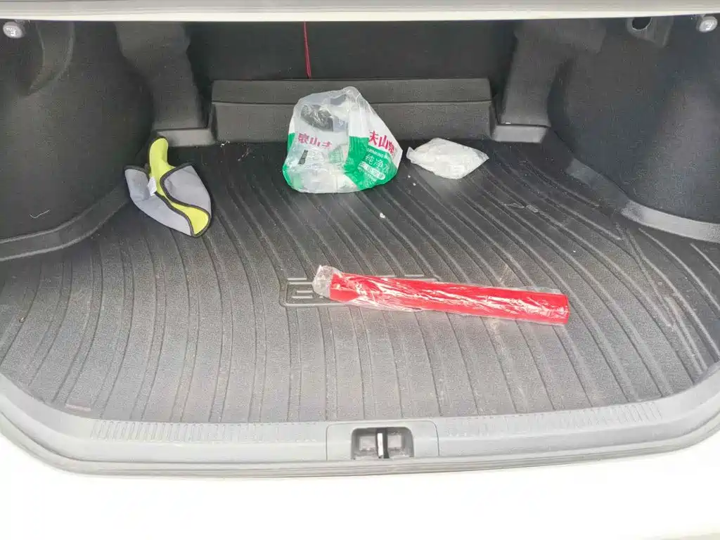 Фото 5 - Toyota Camry