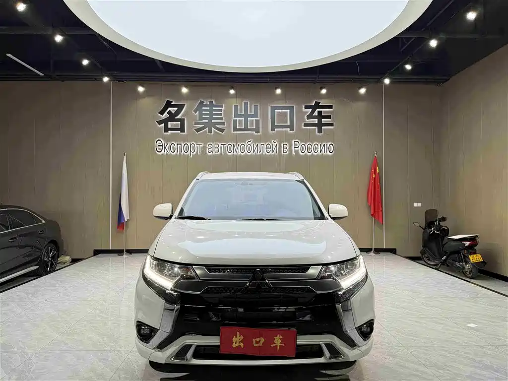 Mitsubishi Outlander 2021 2.0L 2WD Smooth Ride Version 5-Seater 2