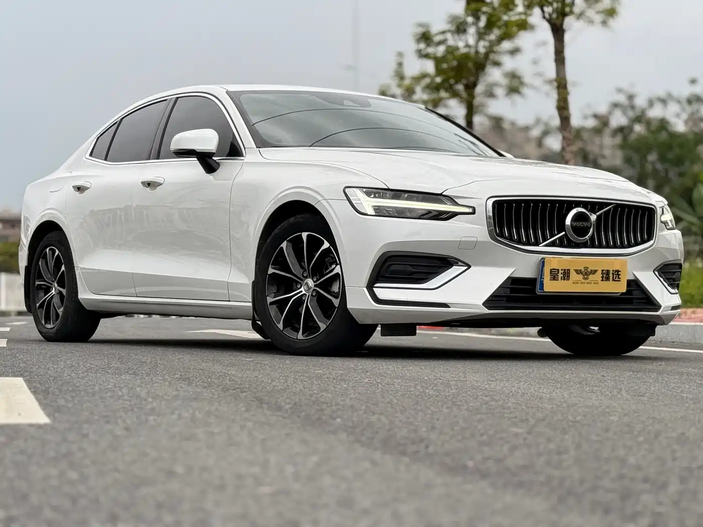 Volvo S60 2022 2022 B4 Smart Comfort Luxury Edition