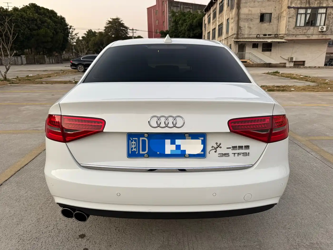 Audi A4L 2015 35 TFSI Auto Comfort фото 6