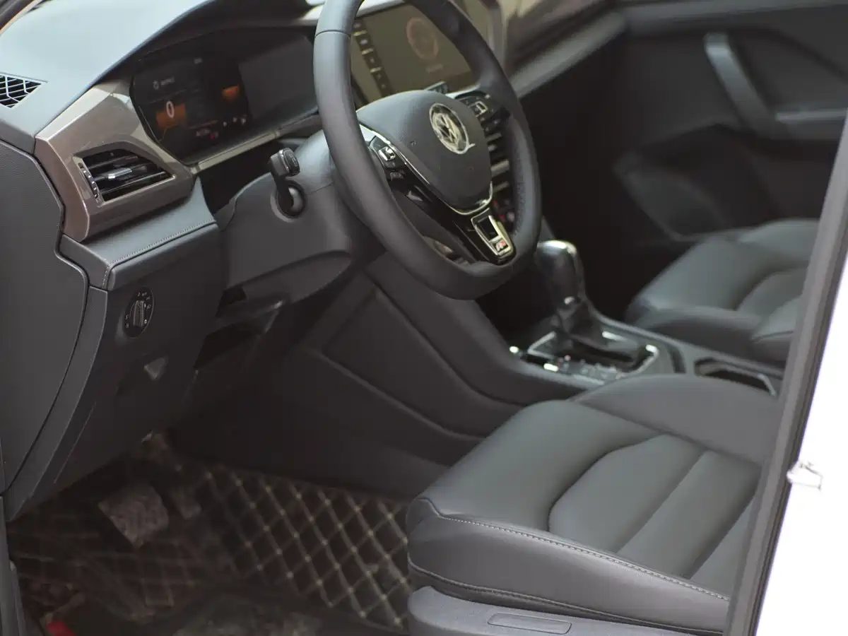 Volkswagen Tharu 2022 280TSI FWD Luxury Edition фото 9