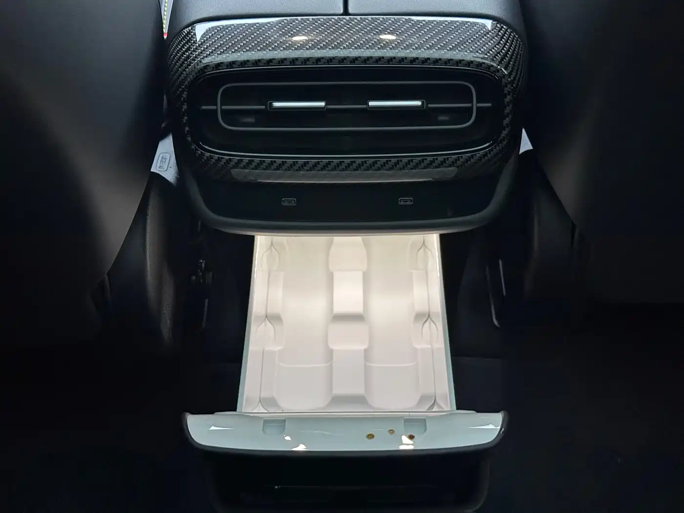 XIAOMI CAR XIAOMI SU7 ULTRA