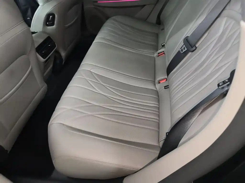 Geely Galaxy Galaxy Xingyao 8 2025 130km EM-P Starship Edition фото 17