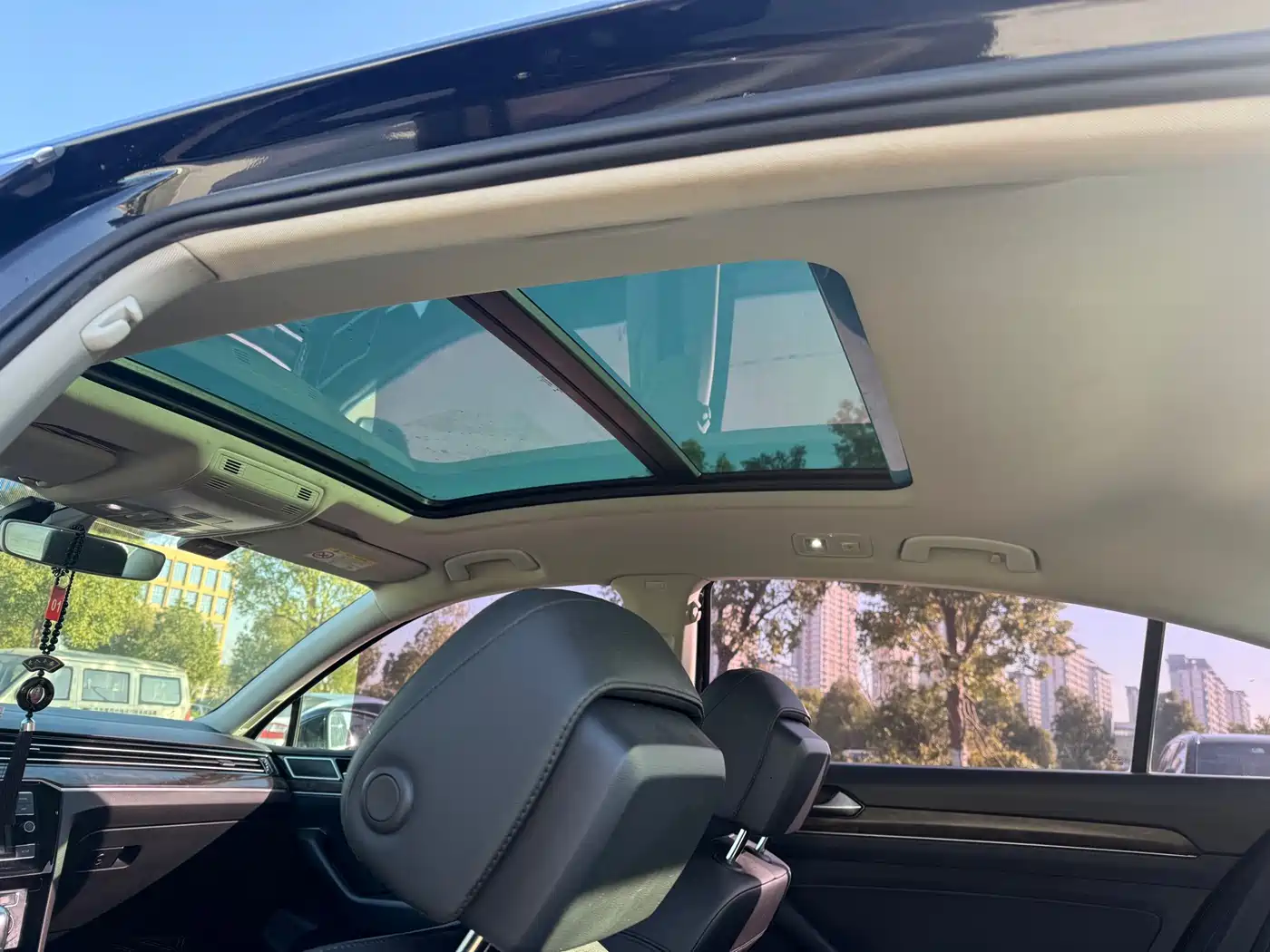 Volkswagen Magotan 2018 Facelift 330TSI DSG Luxury фото 14