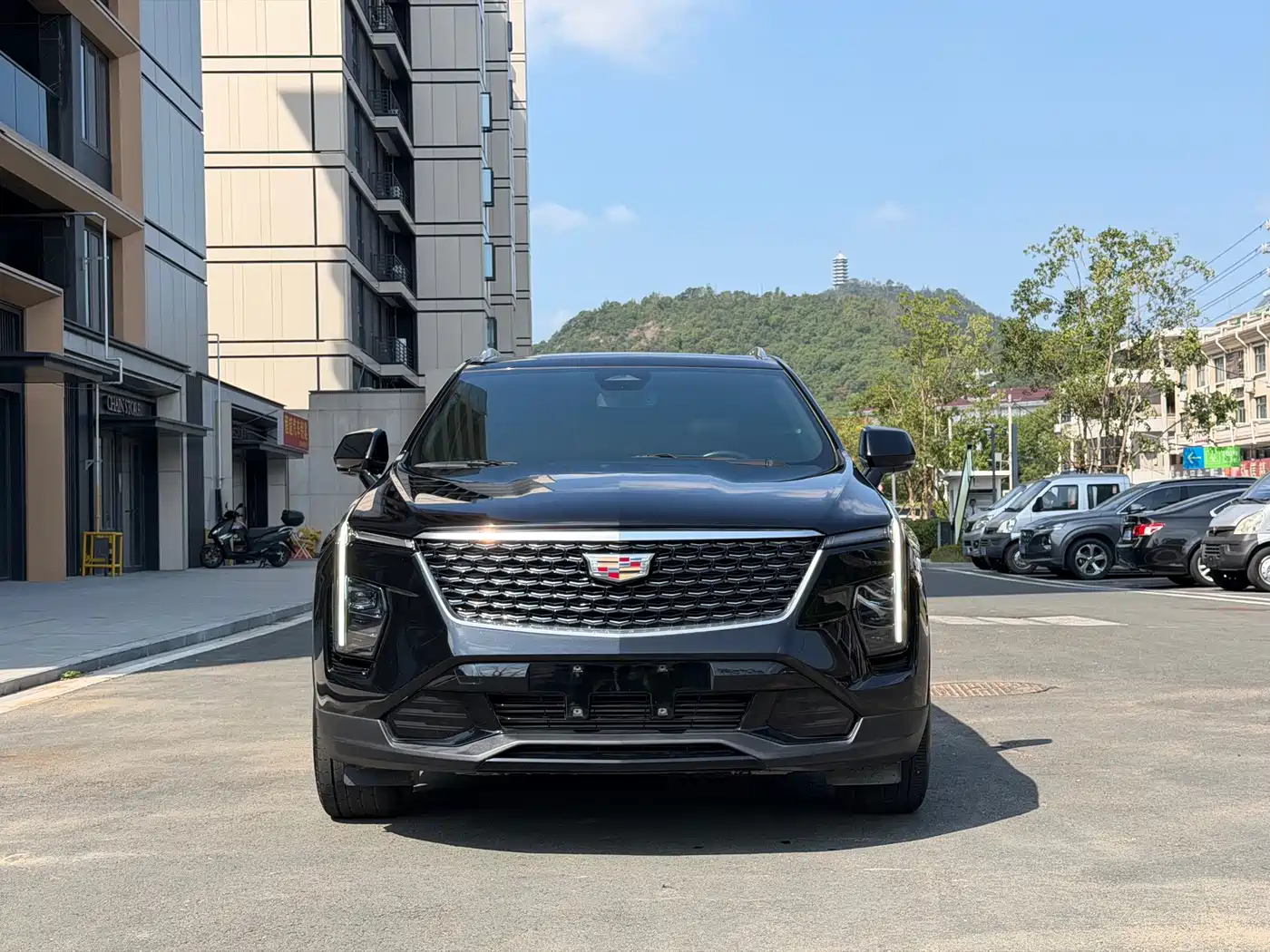 Cadillac XT4 2023 2024 28T 2WD Luxury