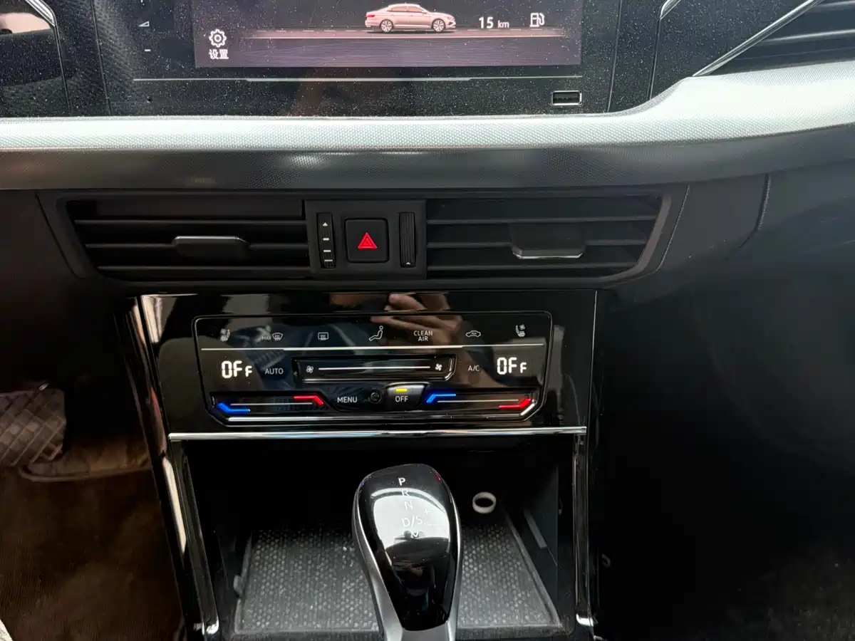 Volkswagen Passat 2024 380TSI Elite Edition фото 5