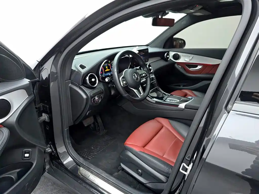 MERCEDES-BENZ GLC COUPE