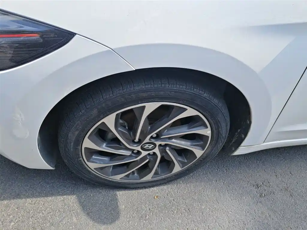 Hyundai Elantra 2020 1.4T DCT Dynamic·Vitality фото 23