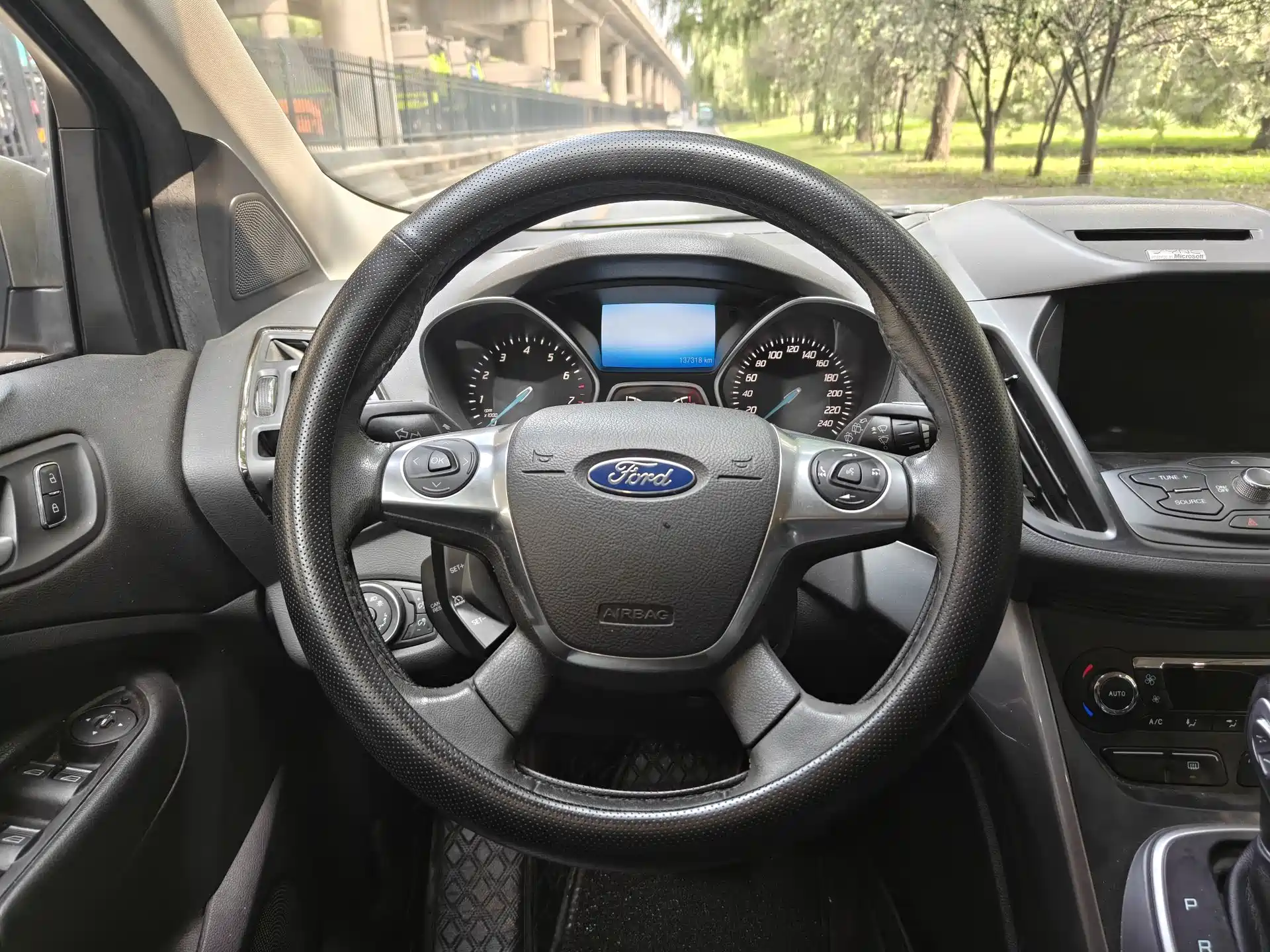 Фото 16 - Ford Kuga
