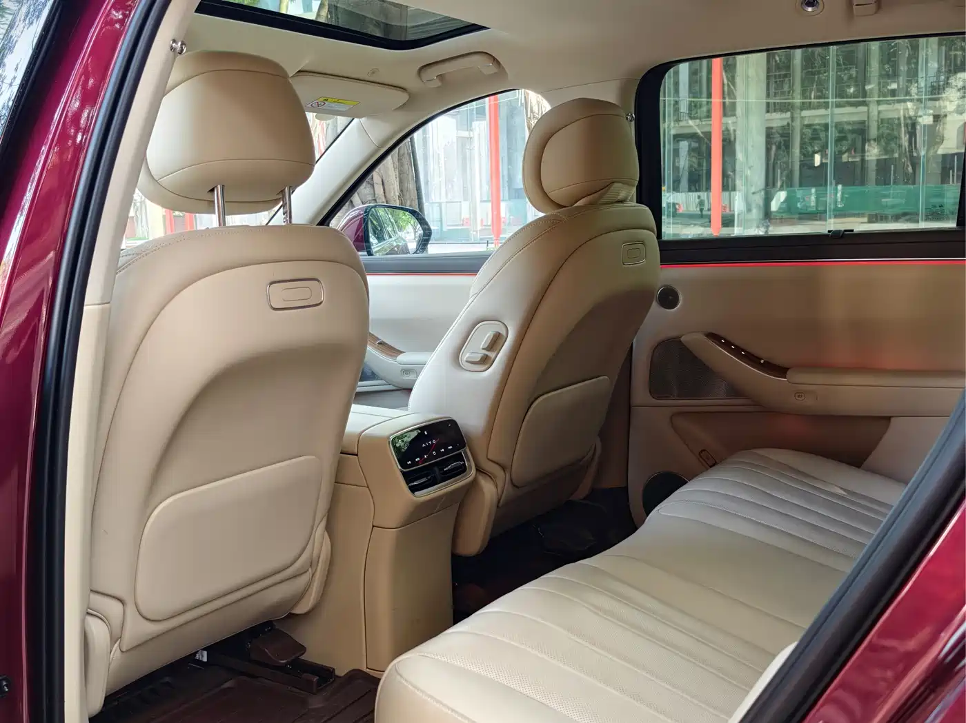 AITO Wenjie AITO M7 2026 Extended Range Max AWD 5-seater фото 23