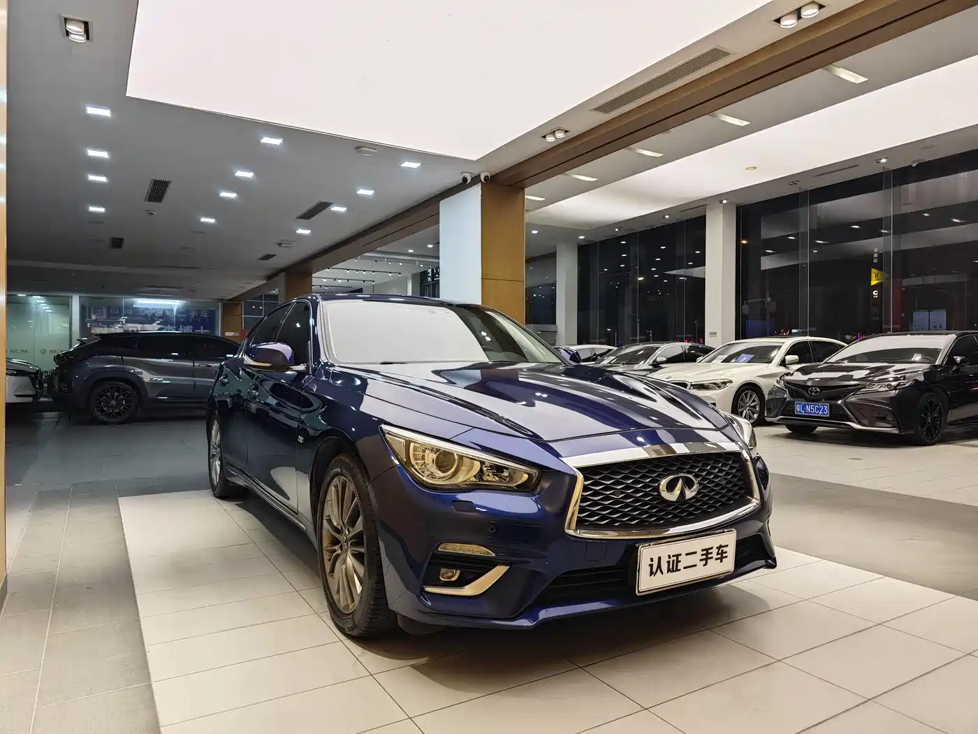 Infiniti Q50L 2021 2018 2.0T Premium Edition (China VI)