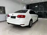 صورة 25 - Volkswagen Sagitar