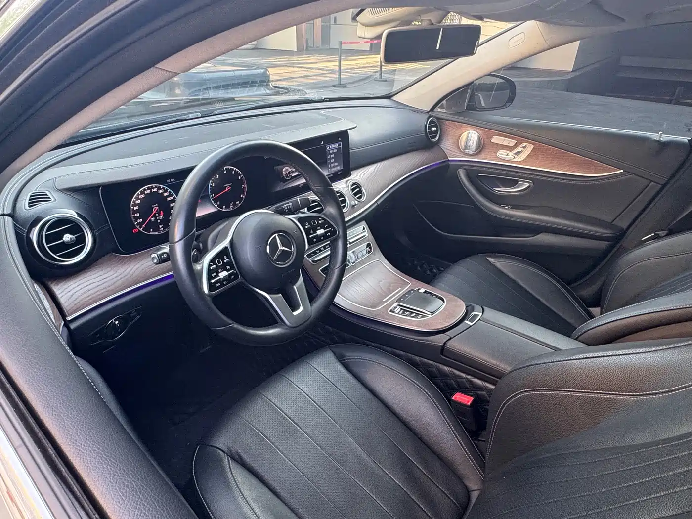 Mercedes-Benz E-Class 2019 Facelift E 300 L Luxury фото 27