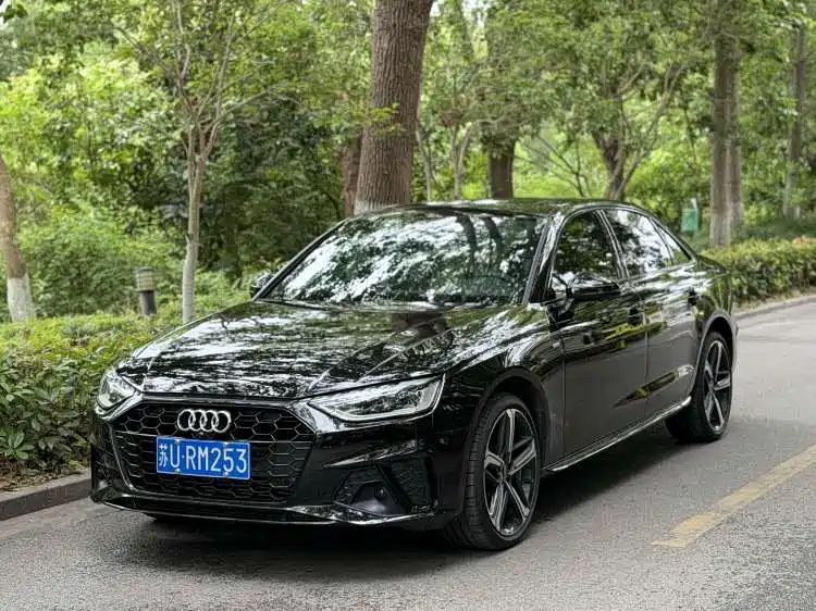 Audi A4L 2024 40 TFSI Luxury Dynamic