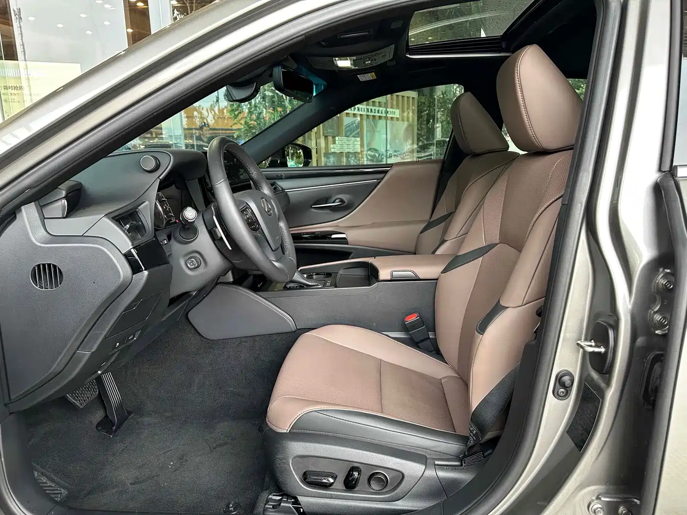 Lexus ES 2022 200 Excellence Edition фото 6