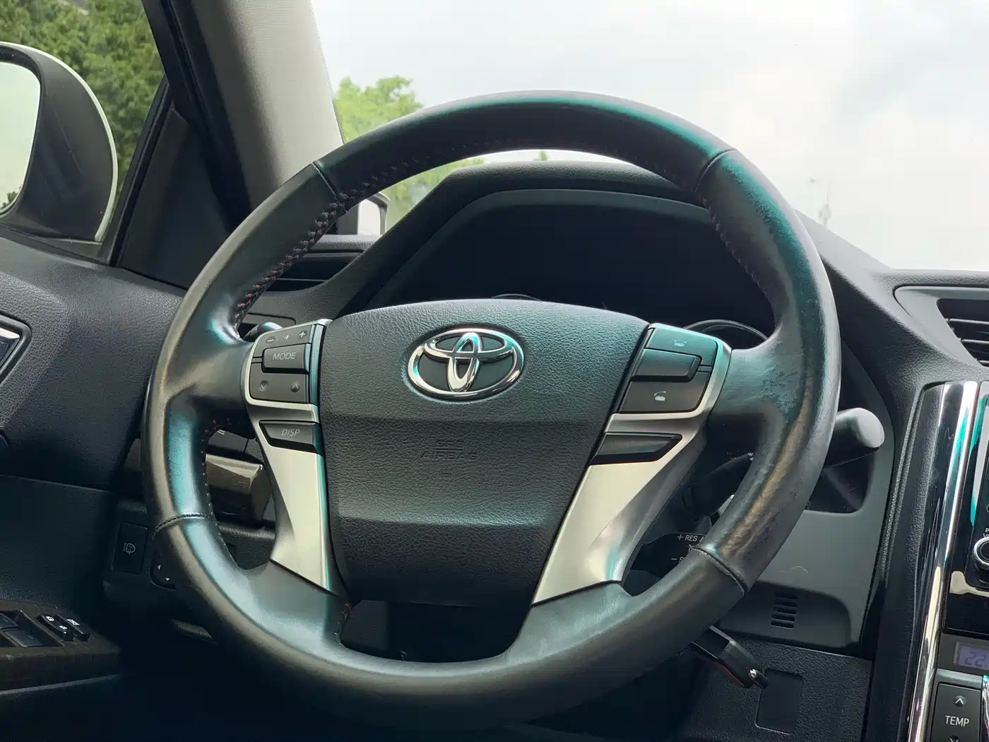 Toyota Reiz 2013 2.5V Premium Edition фото 18