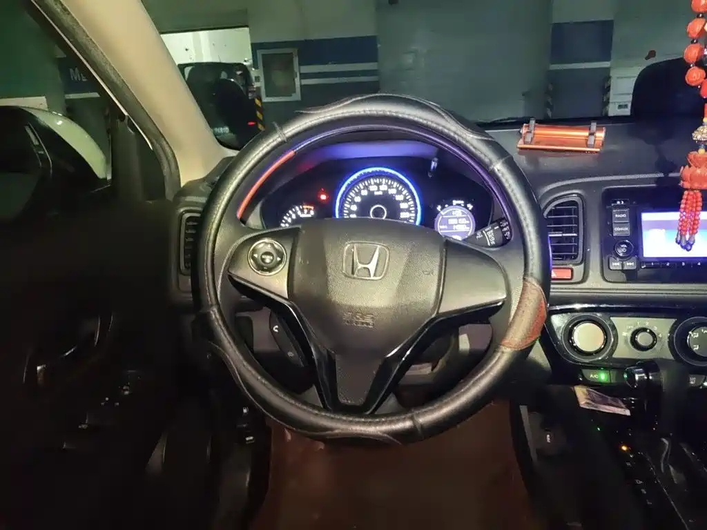 Photo 3 - Honda Vezel