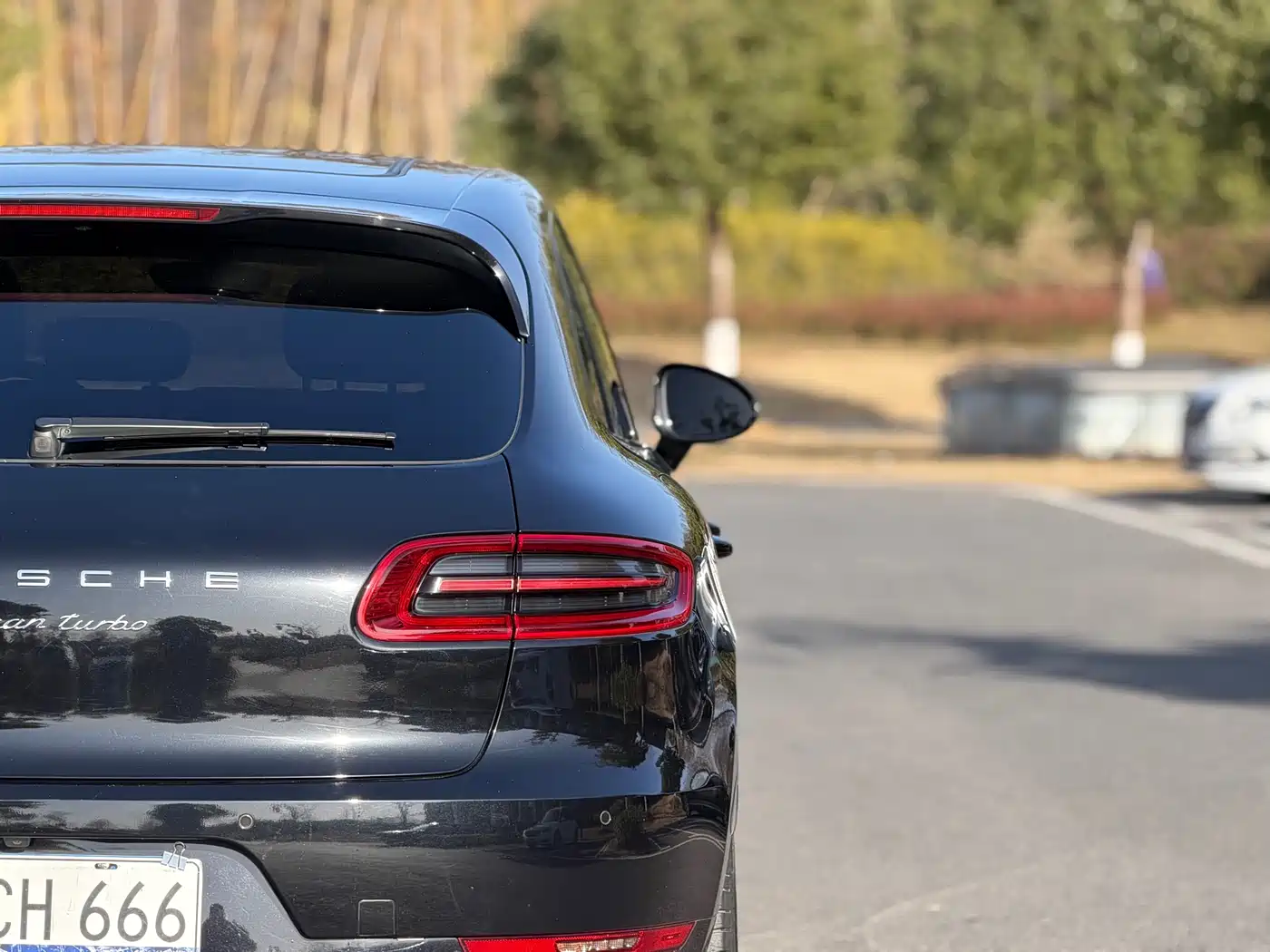 Porsche Macan 2017 Macan Turbo 3.6T фото 5