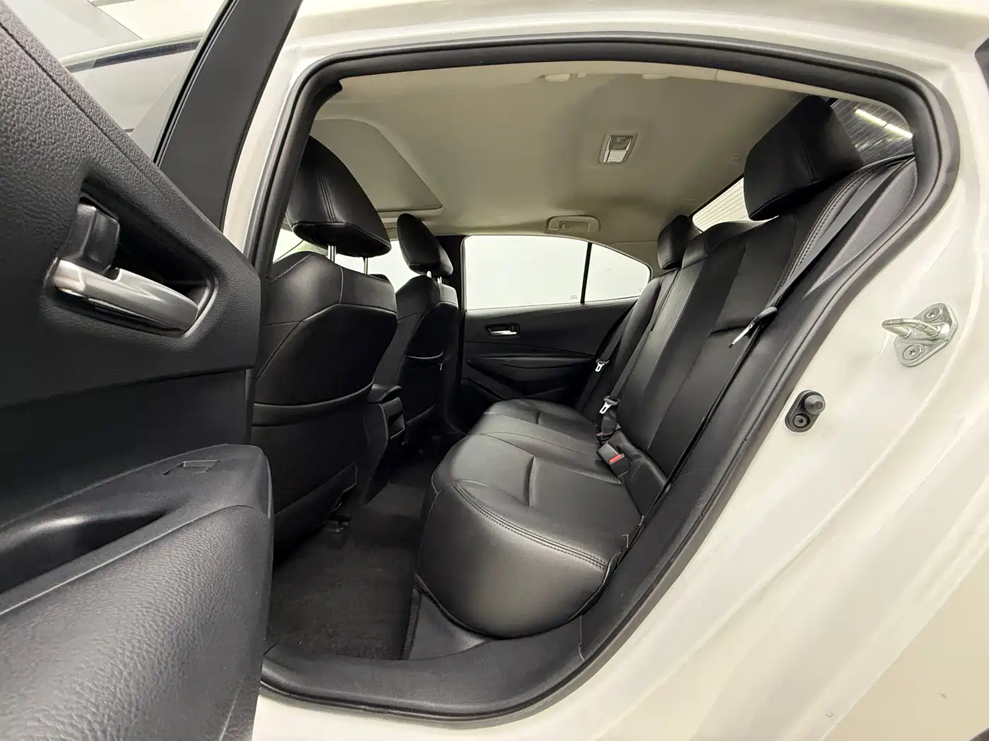 Toyota Corolla 2023 1.2T Elite Edition фото 10