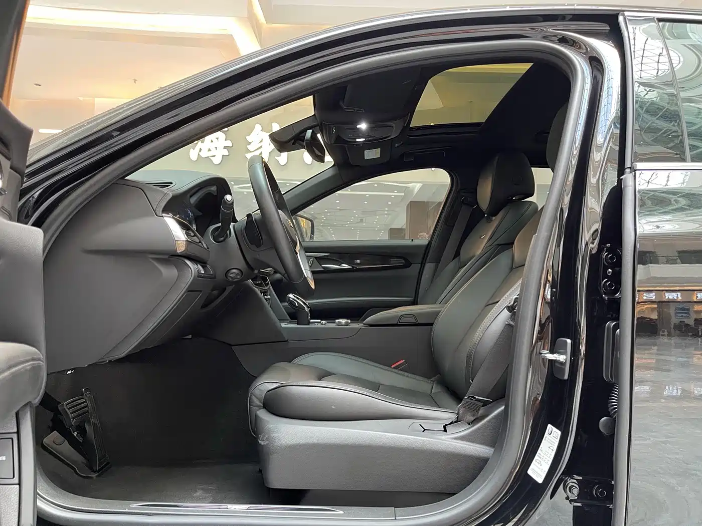 Cadillac CT6 2023 2022 28T Luxury